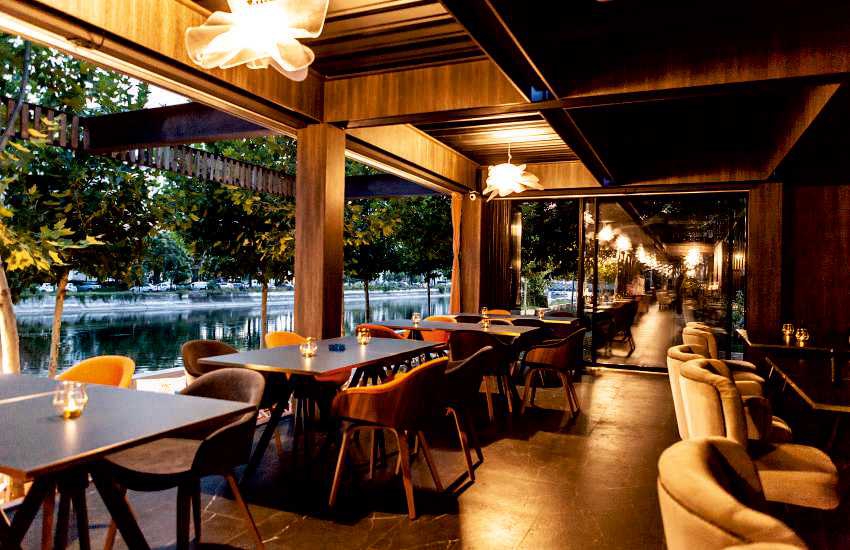 Restaurant & Café Interior Design